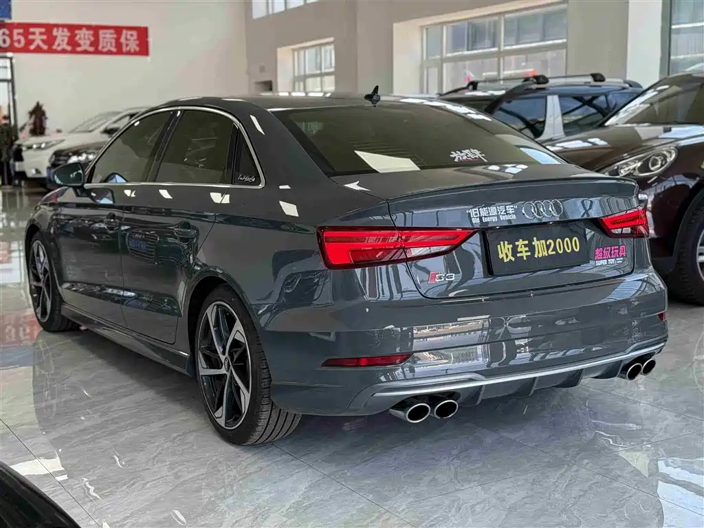 Audi S3 2019 Audi S3 2.0T Limousine фото 9