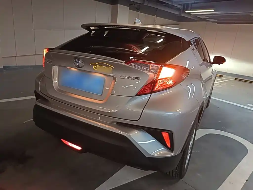 TOYOTA C-HR