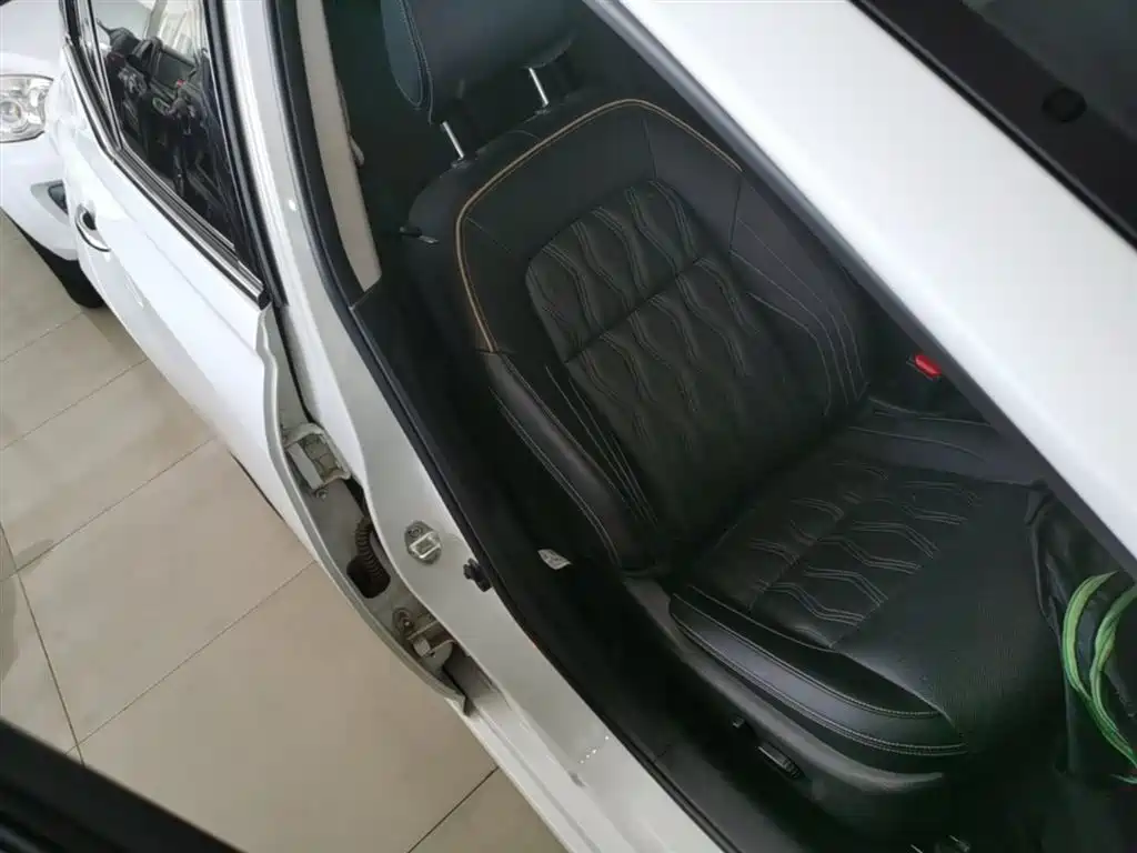 Photo 25 - Nissan Teana