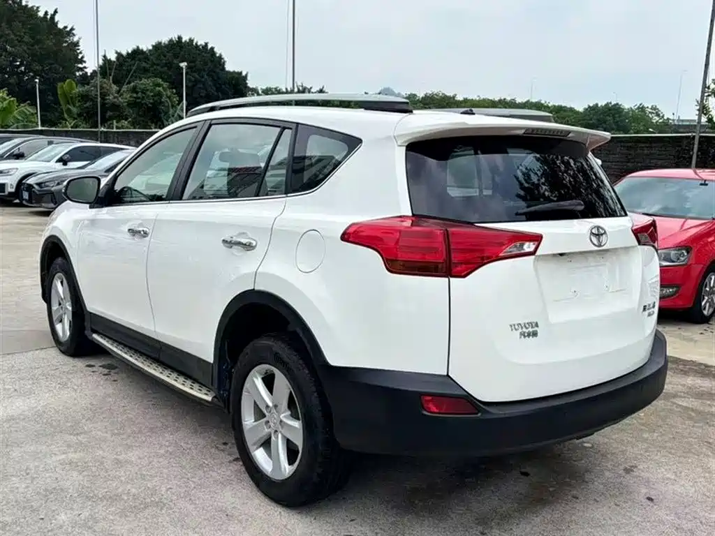 Toyota RAV4 Rongfang 2013 2.5L Auto 4WD Elite фото 9