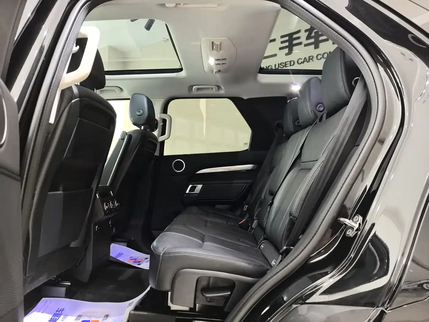 Land Rover Discovery 2020 3.0 SC V6 30th Anniversary Special Edition фото 5