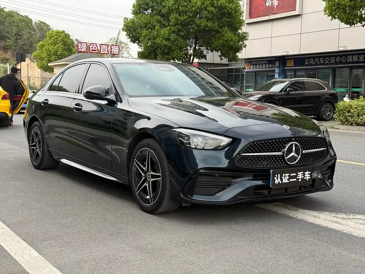 Mercedes-Benz C-Class 2023 C 260 L Night Edition Sport фото 3