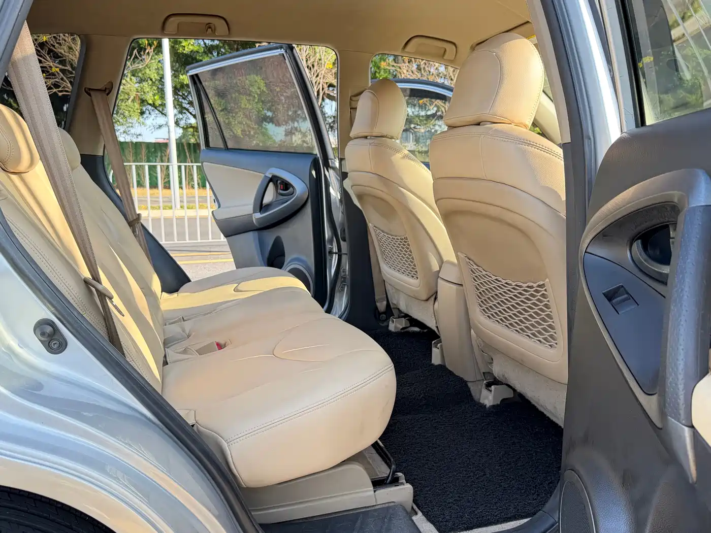 Toyota RAV4 Rongfang 2013 Special Edition 2.0L Auto Classic фото 9
