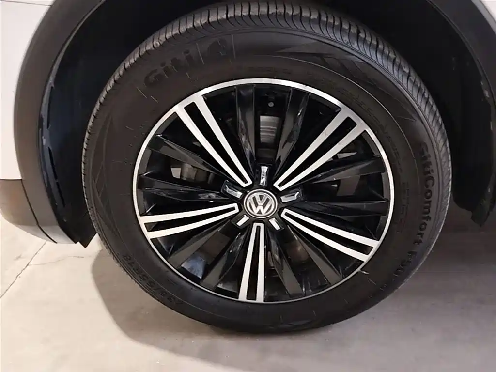 Volkswagen Tiguan L 2019 Facelift 280TSI Auto 2WD Panorama Comfort China VI фото 23