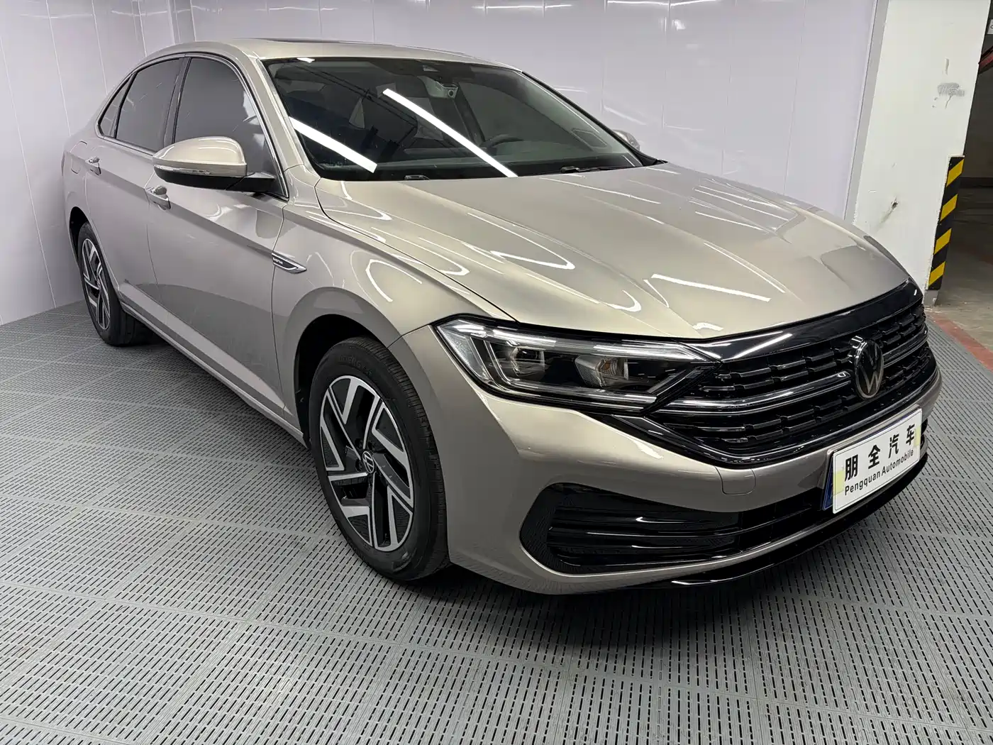 Volkswagen Sagitar 2023 280TSI DSG Excellence Plus Edition фото 3