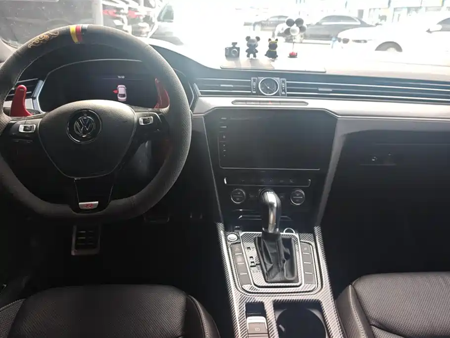Volkswagen FAW-Volkswagen CC 2019 330TSI Charm Edition China VI фото 12