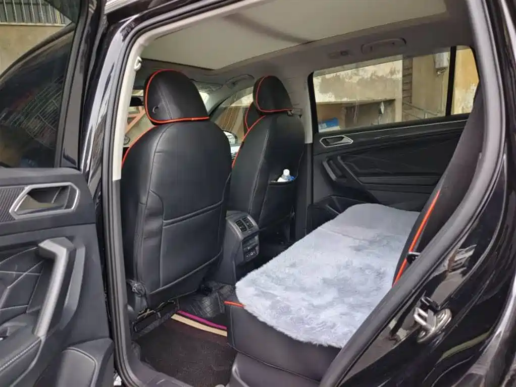 Volkswagen Tiguan L 2025 330TSI Automatic 2WD R-Line Dragon Glory Edition фото 12