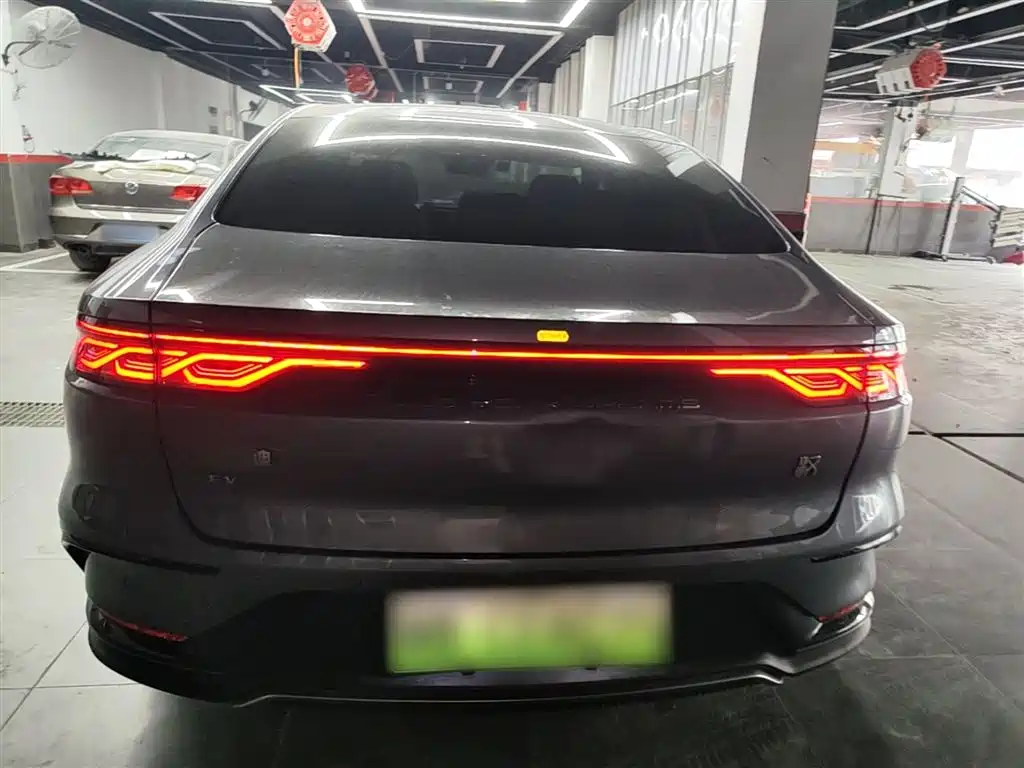 BYD Han 2025 Model EV 605KM Premium Version фото 6