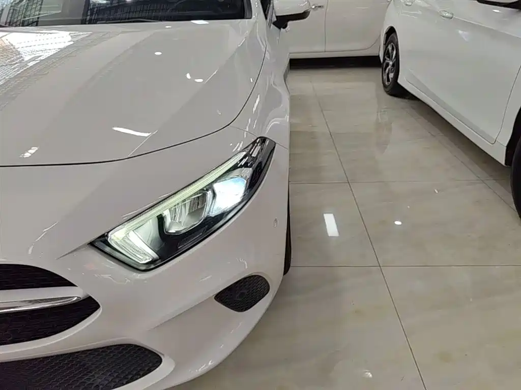 Mercedes-Benz A-Class (Import) 2019 A 200 Dynamic Version фото 24