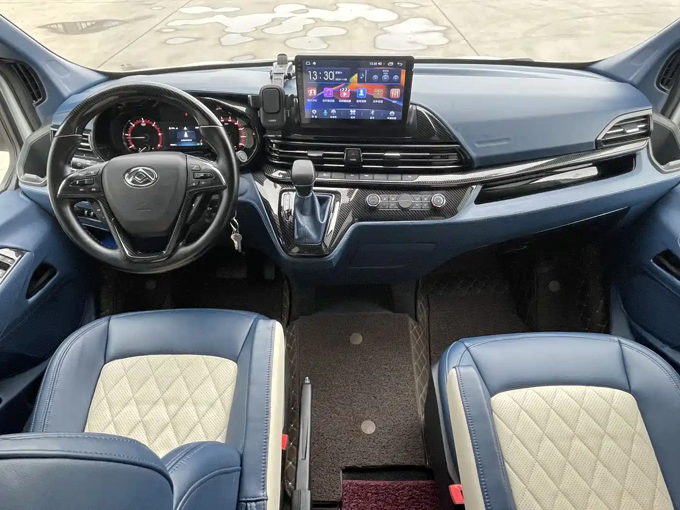 SAIC Maxus MAXUS V90 RV 2021 2.0T Travel Home V90 Self-Contained Class B RV Luxury Transverse Bed фото 42