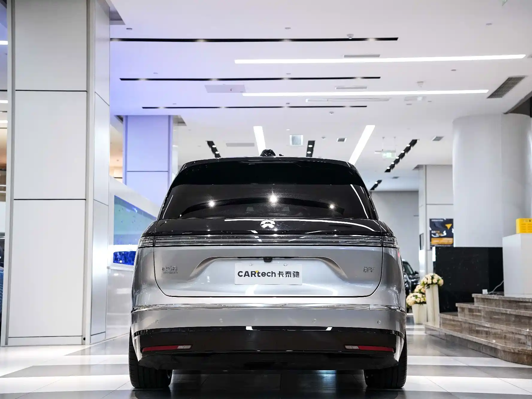 Фото 36 - NIO ES8