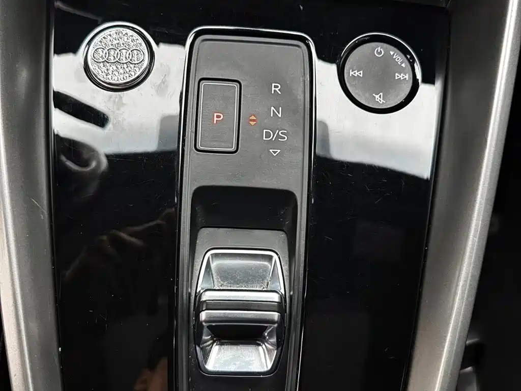 Audi A3 2023 Facelift A3L Limousine 35 TFSI Fashion Sport фото 13