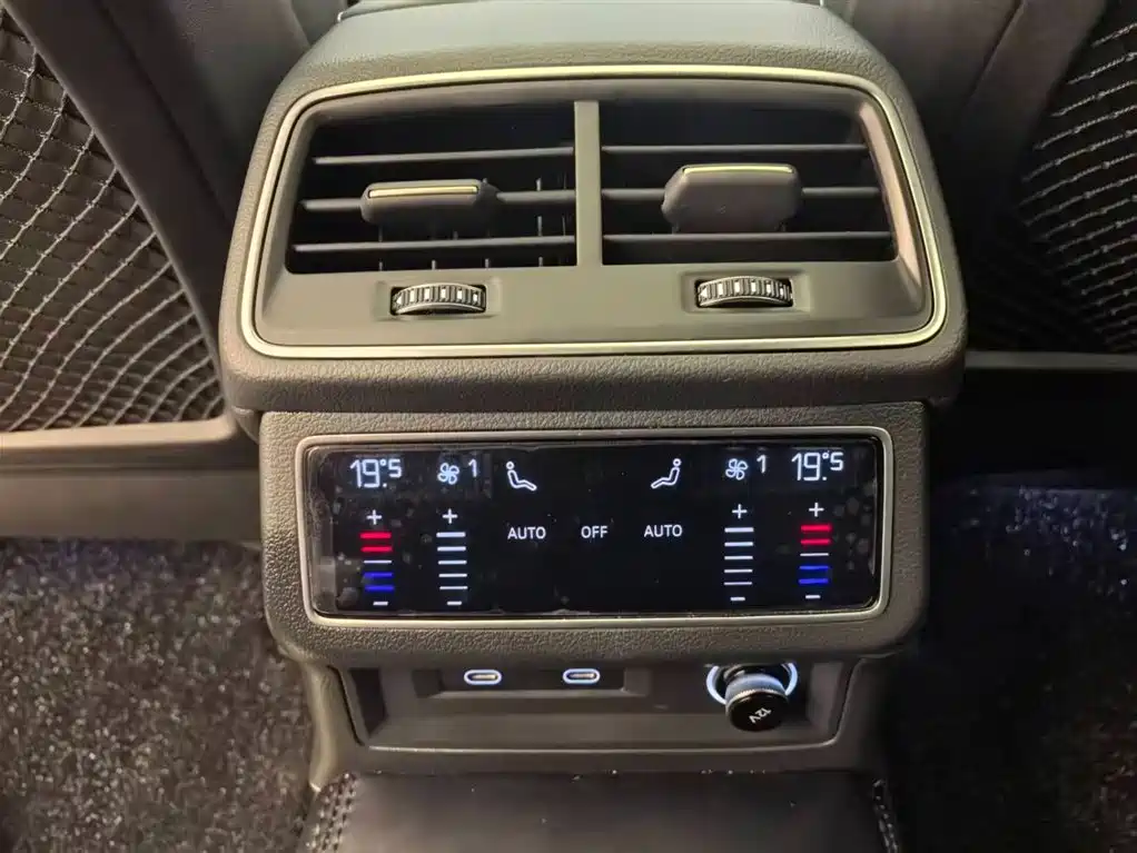 Audi A6L 2024 45 TFSI Premium Dynamic фото 11