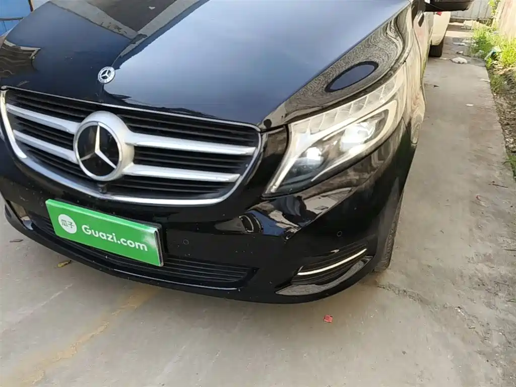 Mercedes-Benz V-Class 2018 V 260 L Premium Long Wheelbase Edition China VI фото 24