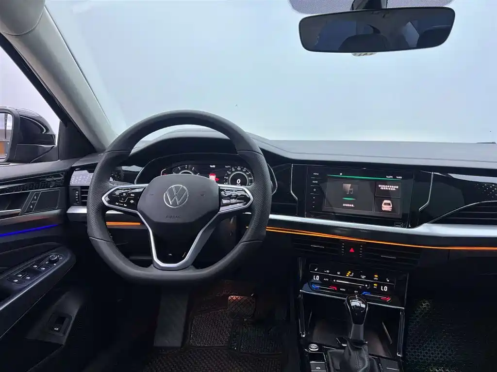 Volkswagen Passat 2023 330TSI Starlight Elite Edition фото 31