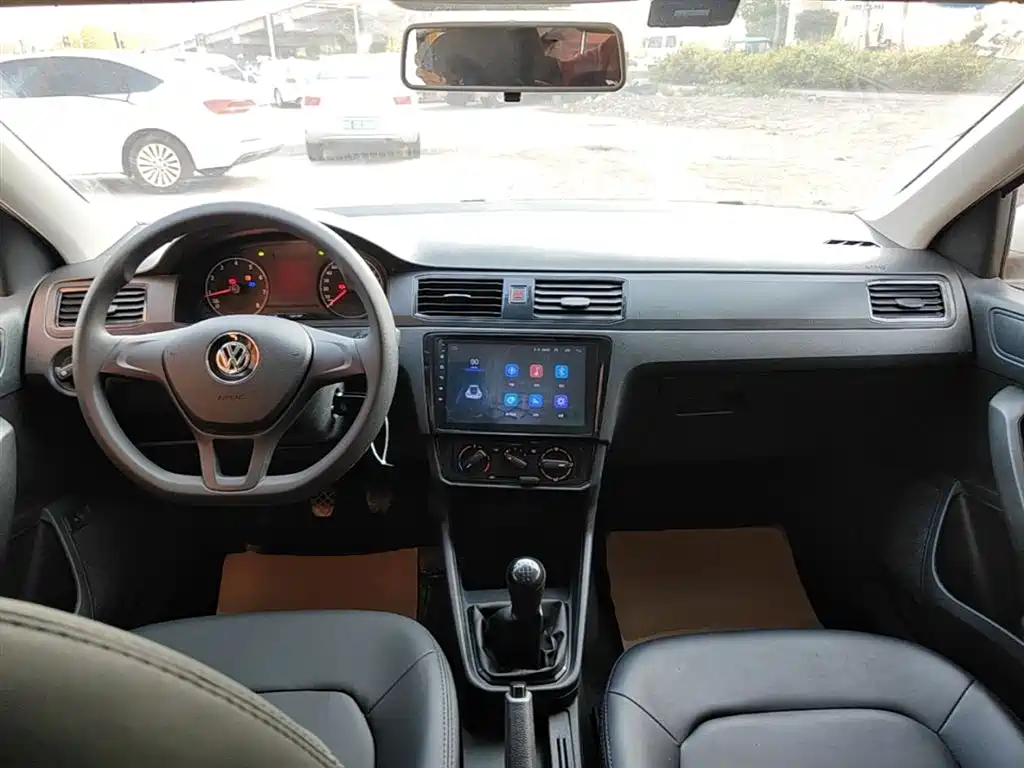 Volkswagen Santana 2016 1.4L Manual Trend Edition фото 3