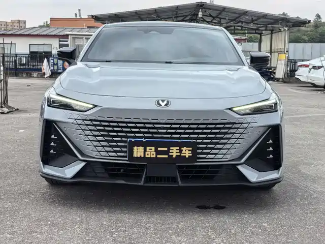 Changan UNI-V 2022 1.5T Premium Model