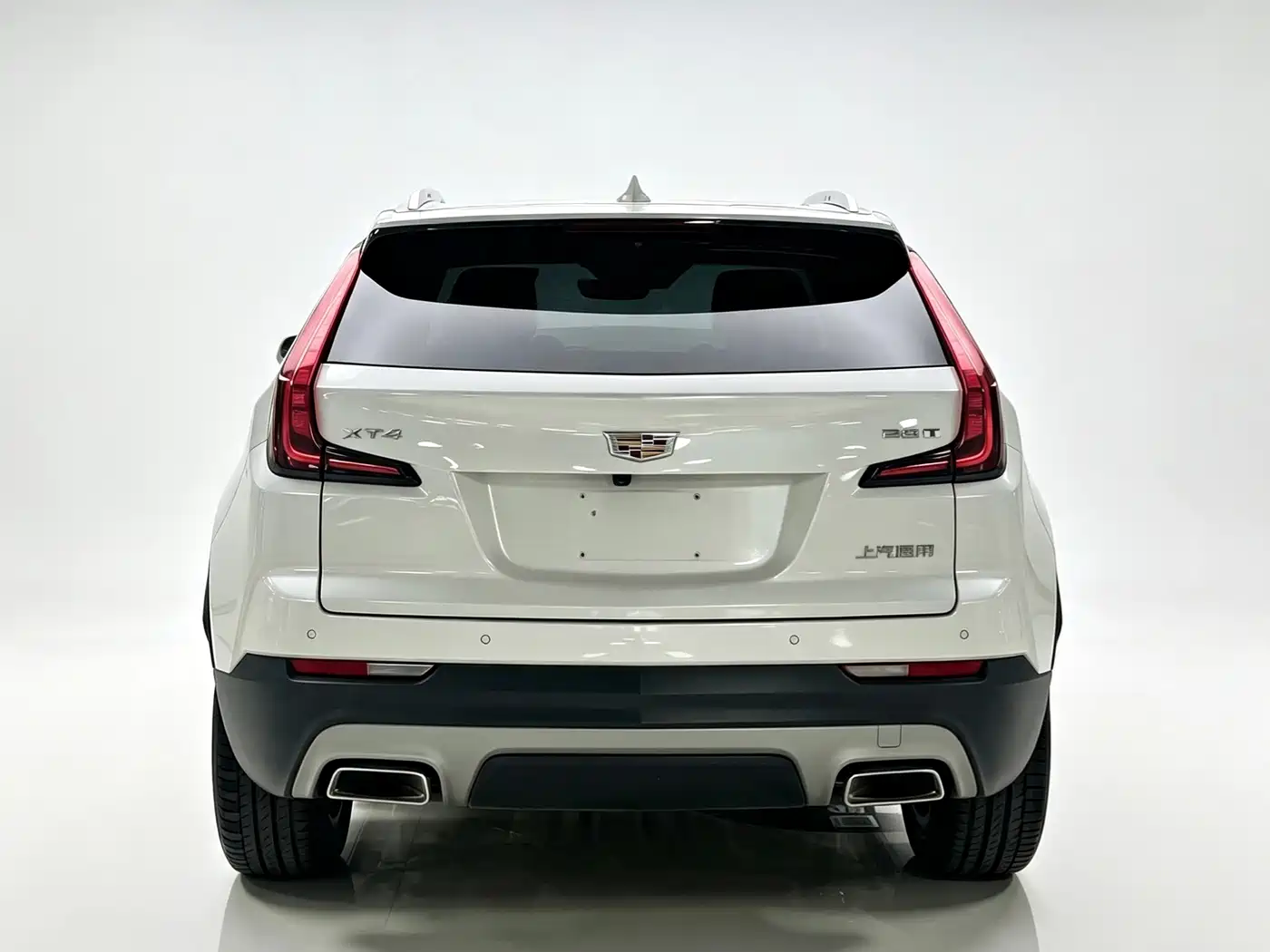 Фото 7 - Cadillac XT4