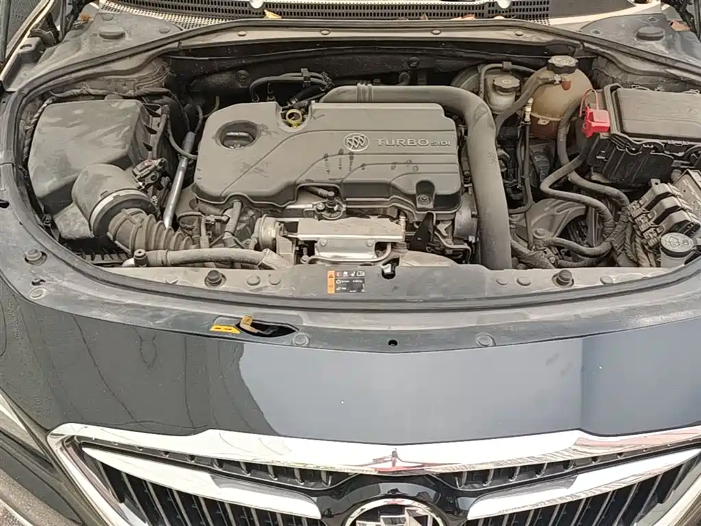 Buick LaCrosse 2016 Facelift 20T Leading фото 20