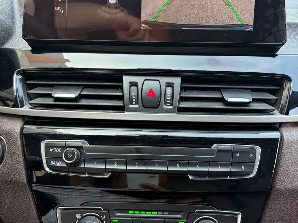 BMW X1 2021 sDrive20Li Fashion фото 13
