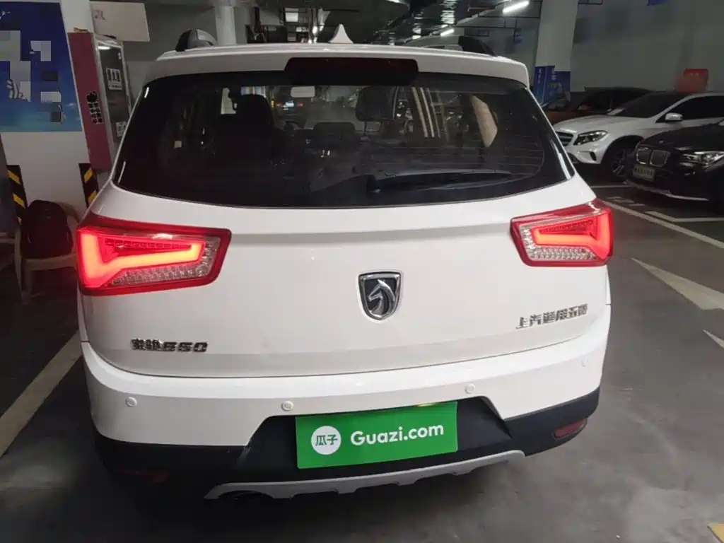 Фото 6 - Baojun 560
