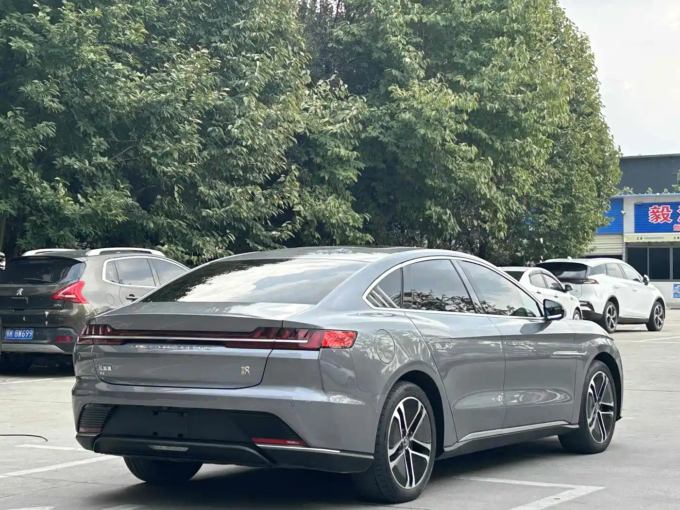 BYD HAN