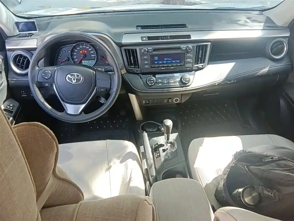 Toyota RAV4 Rongfang 2019 2.0L CVT 2WD Pioneer Edition China VI фото 16