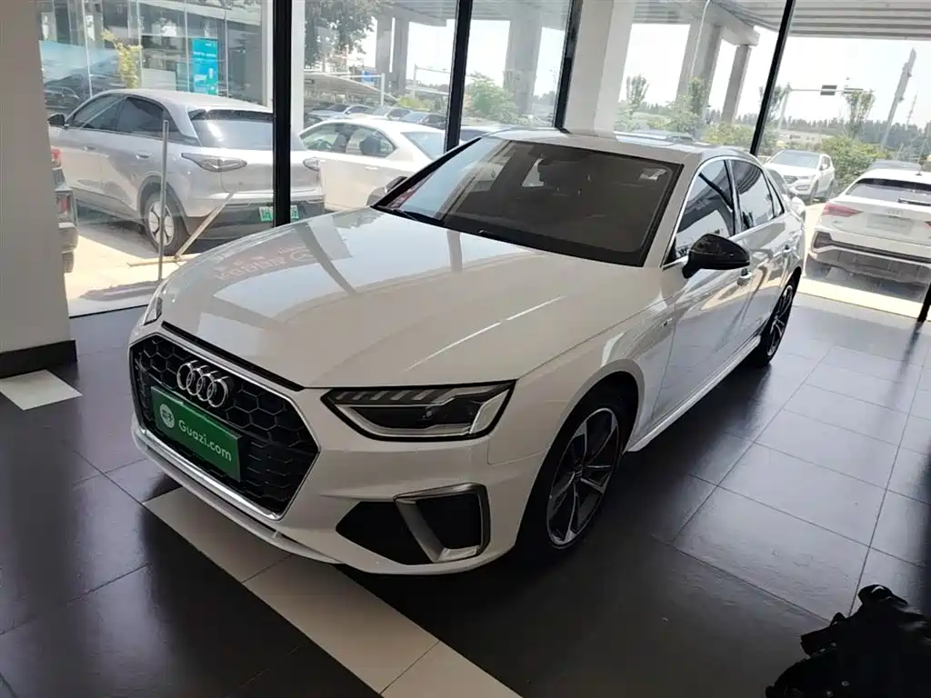 Audi A4L 2020 40 TFSI Fashion Dynamic Edition