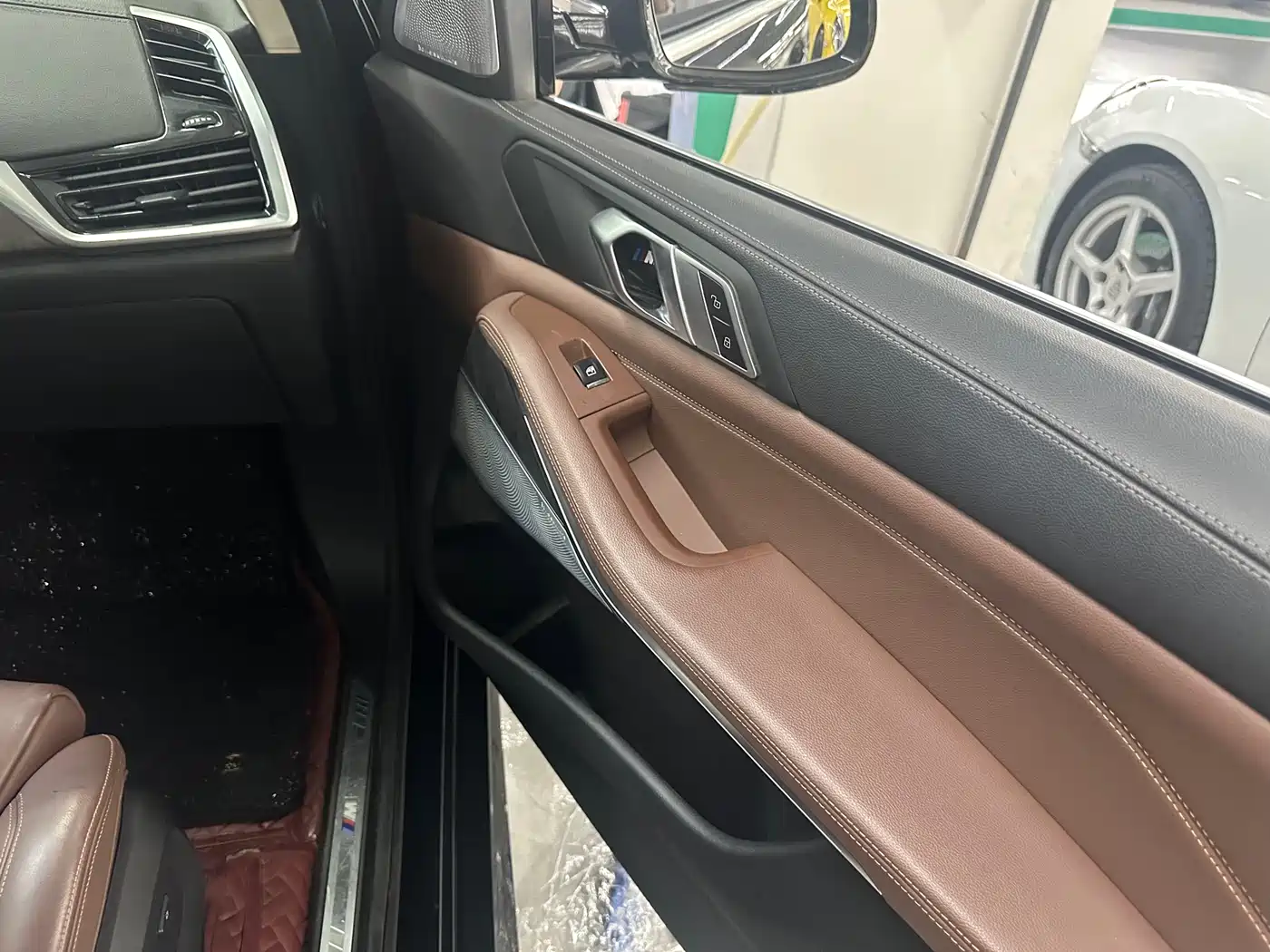 BMW X5 (Import) 2019 xDrive40i M Sport Package фото 7