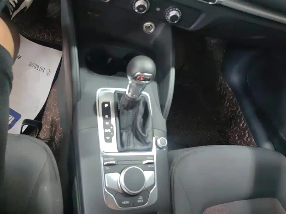 Audi A3 2019 Sportback 35 TFSI Progressive China VI фото 16