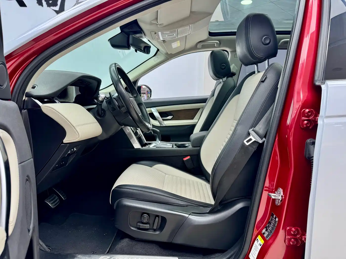 Land Rover Discovery Sport 2020 249PS R-Dynamic Performance Tech 7-seater фото 6