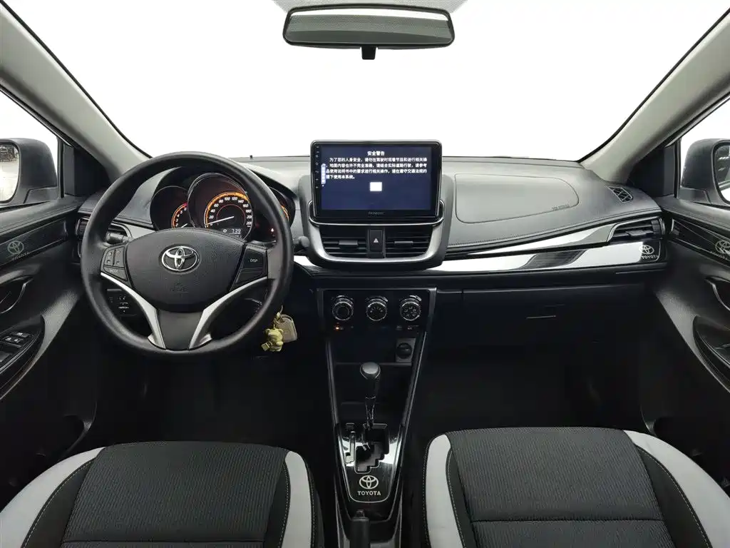 TOYOTA YARIS L ZHIXUAN