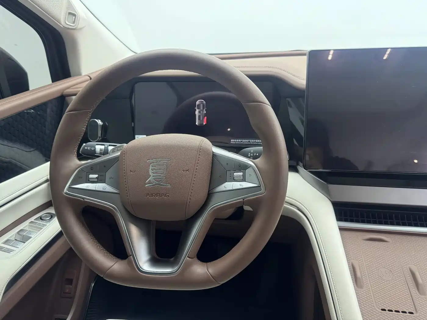 BYD Xia 2025 DM-i 1.5T 100km Surpass Edition фото 19