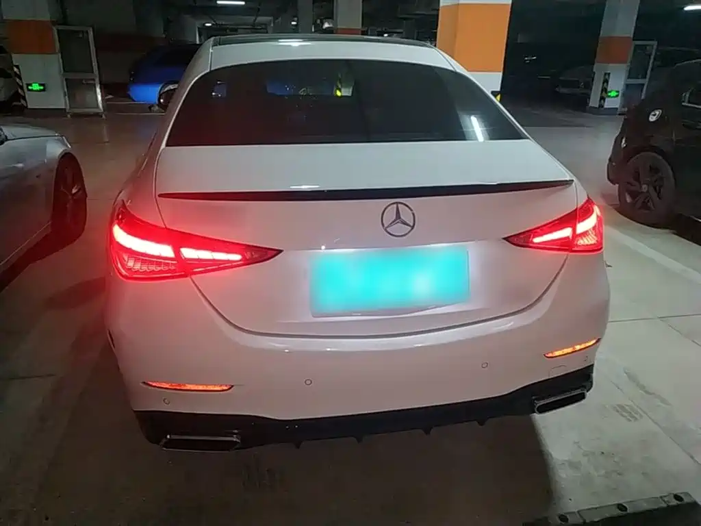 Mercedes-Benz C-Class 2024 C 260 L Night Edition Sport фото 4