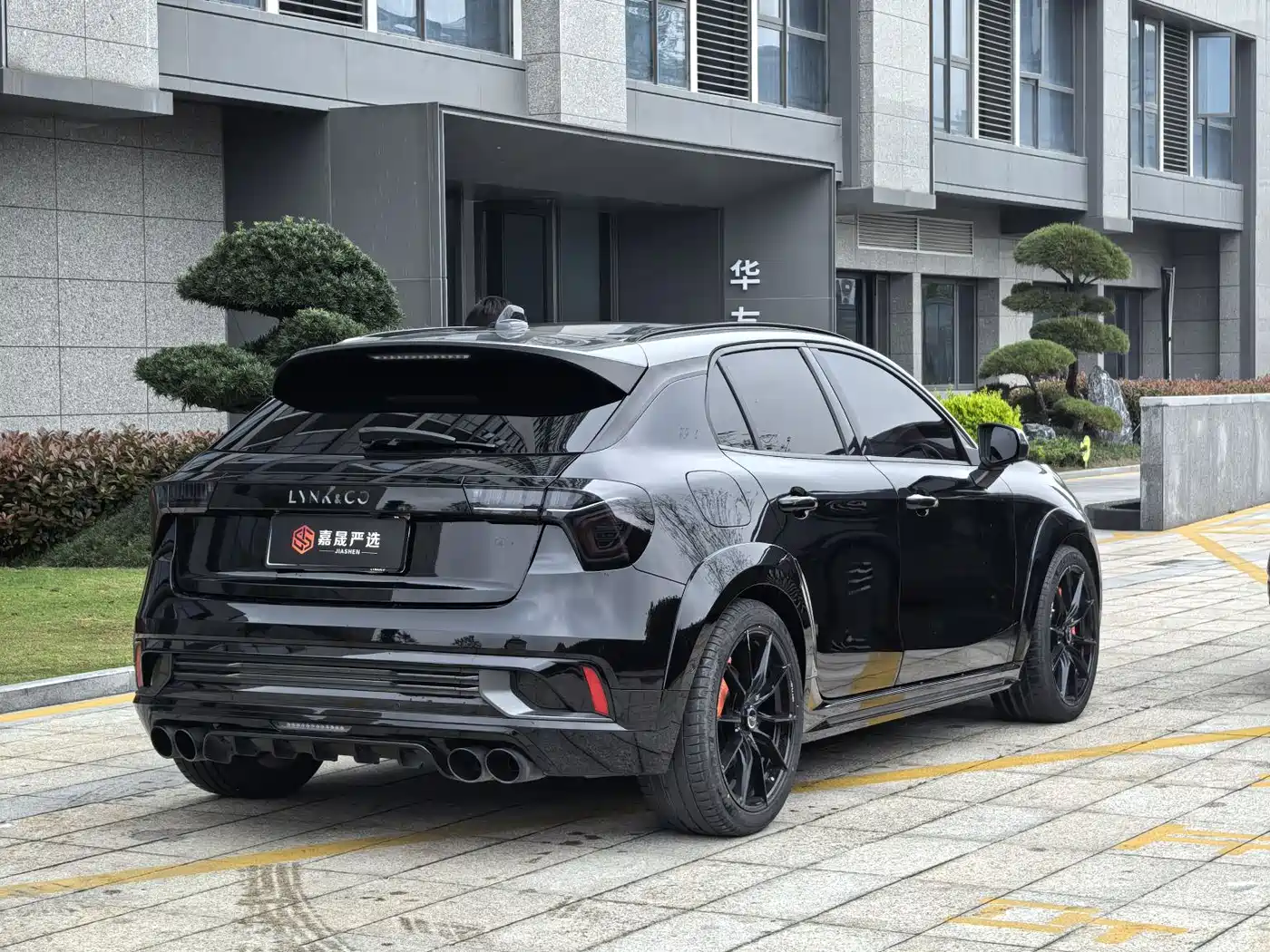Lynk & Co 02 Hatchback 2021 2.0TD Halo фото 24