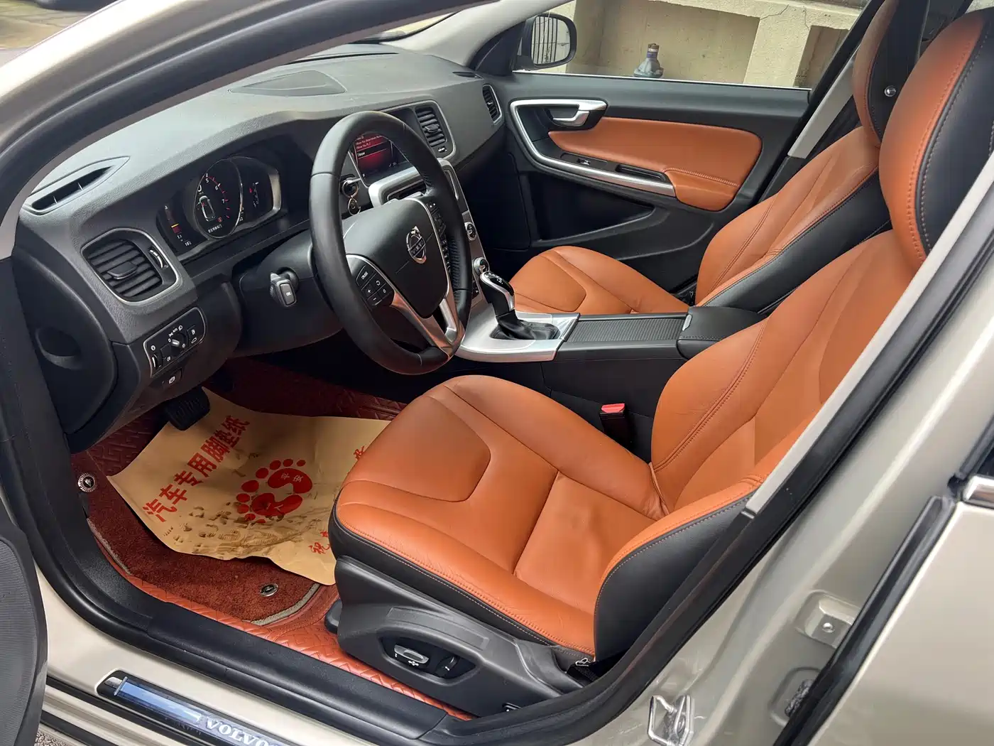 VOLVO S60