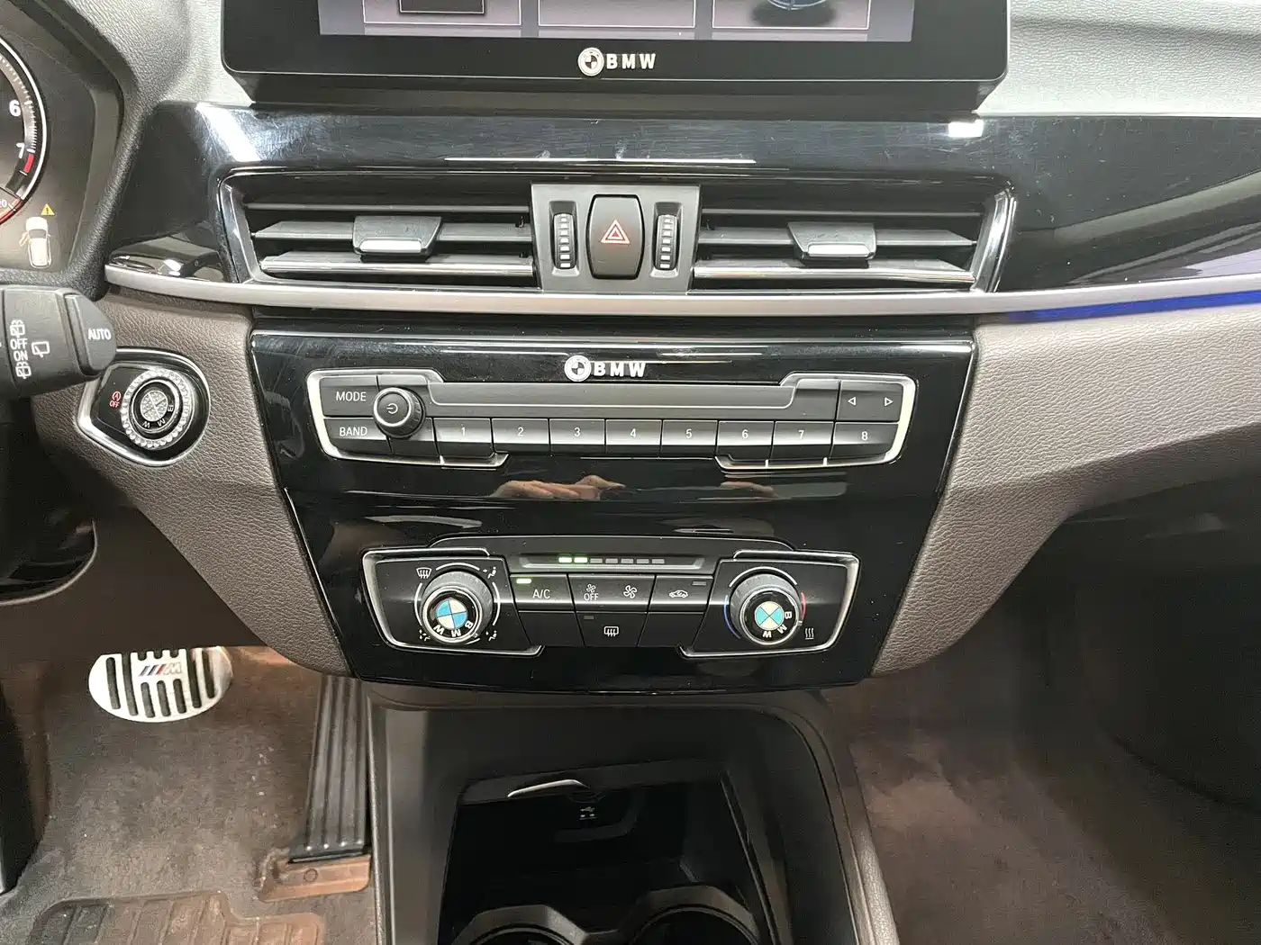 BMW X1 2022 sDrive20Li Fashion фото 11