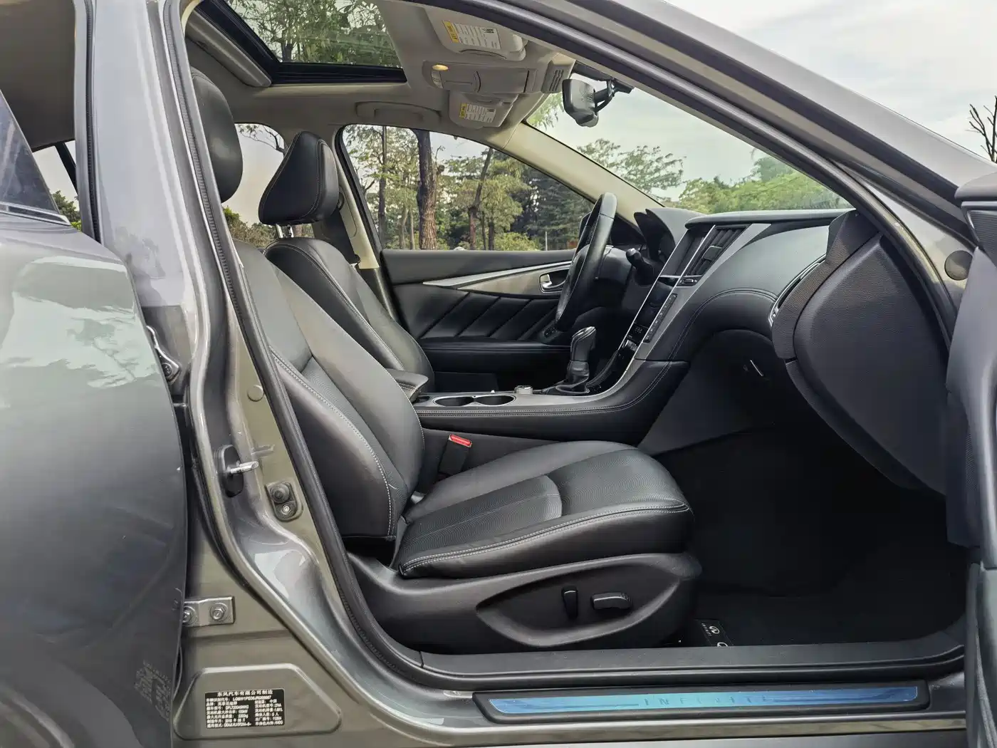 Фото 9 - Infiniti Q50L