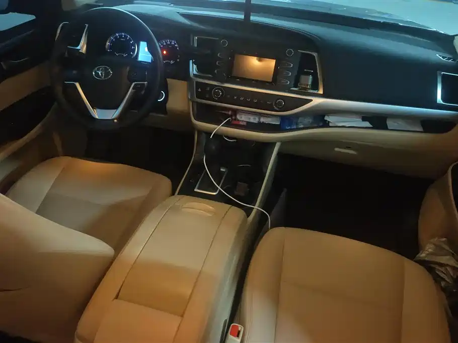 Toyota Highlander 2018 2.0T 4WD Elite 7-seater (China V) фото 12