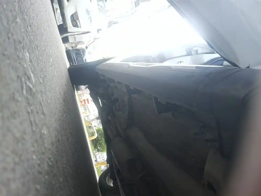 Haval M6 2021 PLUS 1.5T DCT Elite Smart Connect фото 21