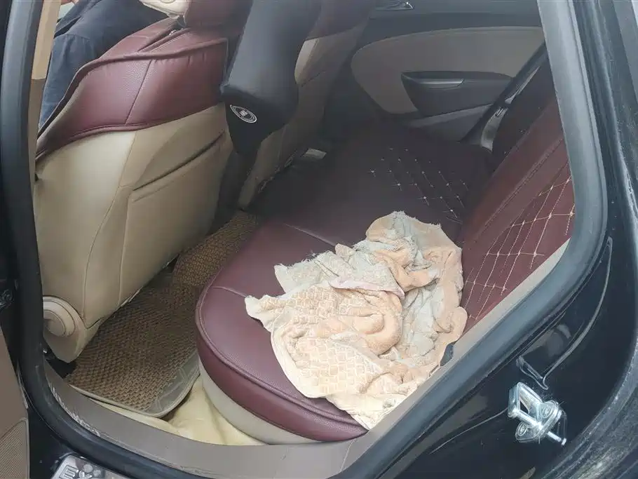 Buick Excelle 2013 Model GT 1.6L Manual Progressive фото 11