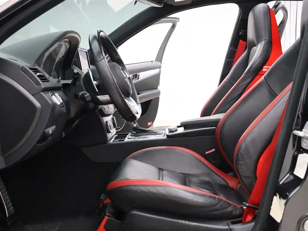 Mercedes-Benz C-Class AMG 2010 AMG C 63 Sport Enhanced Edition фото 2