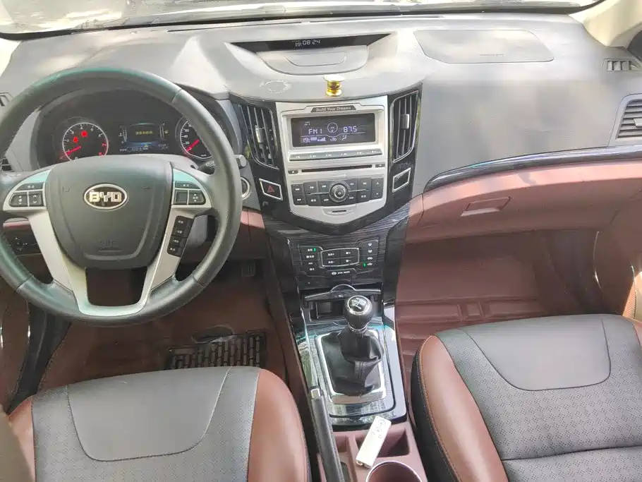 BYD Surui 2015 2015 1.5L Manual Comfort Model
