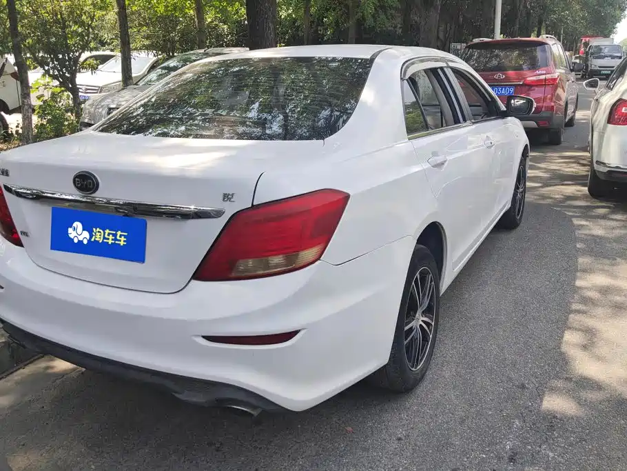 BYD Surui 2015 2015 1.5L Manual Comfort Model