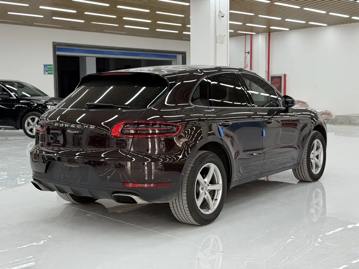 Porsche Macan 2017 Macan 2.0T фото 9