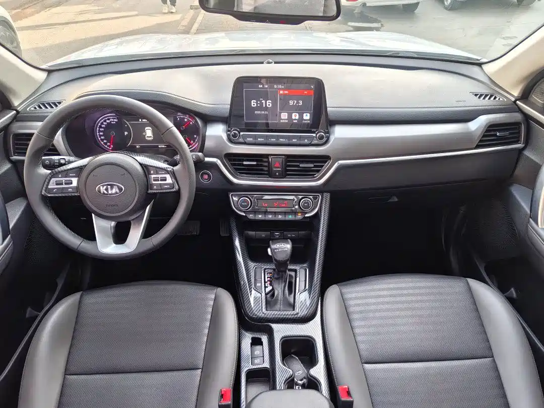 Kia Sportage 2019 2.0L Automatic Smart Luxury Edition фото 9