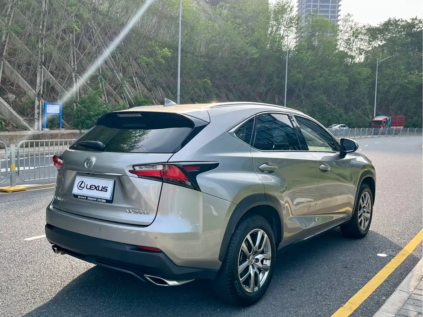 Lexus NX 2015 200t AWD F Sport фото 12
