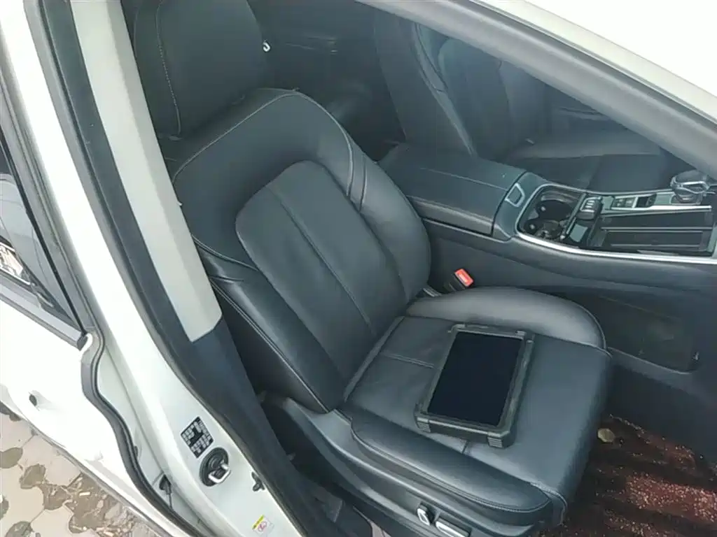 GAC Trumpchi Trumpchi M8 2021 Leading Show Series 390T Ultimate Edition фото 20