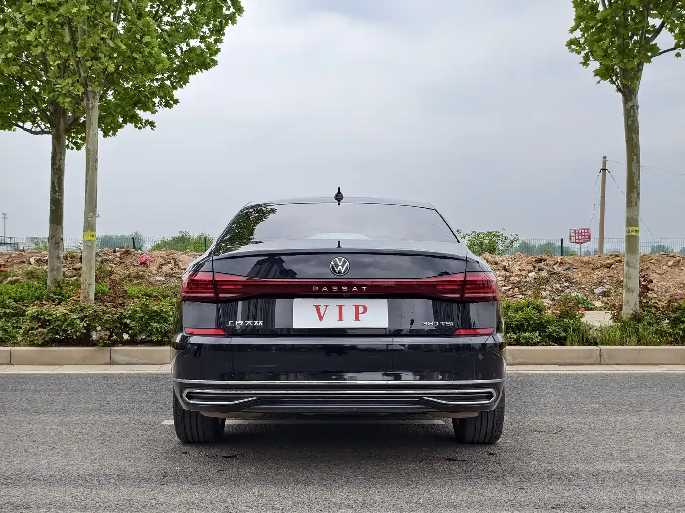 Volkswagen Passat 2024 380TSI Starlight Luxury Edition фото 8