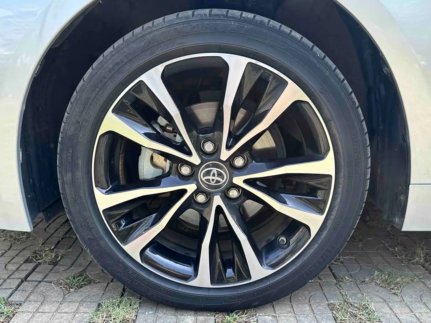 Toyota Levin 2022 Dual Engine 1.8H E-CVT Sport Edition фото 41